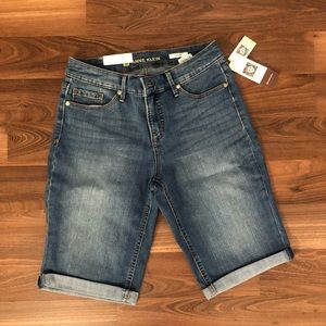 Anne Klein Bermuda Shorts